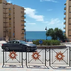 En Playa Carvajal Apartamento