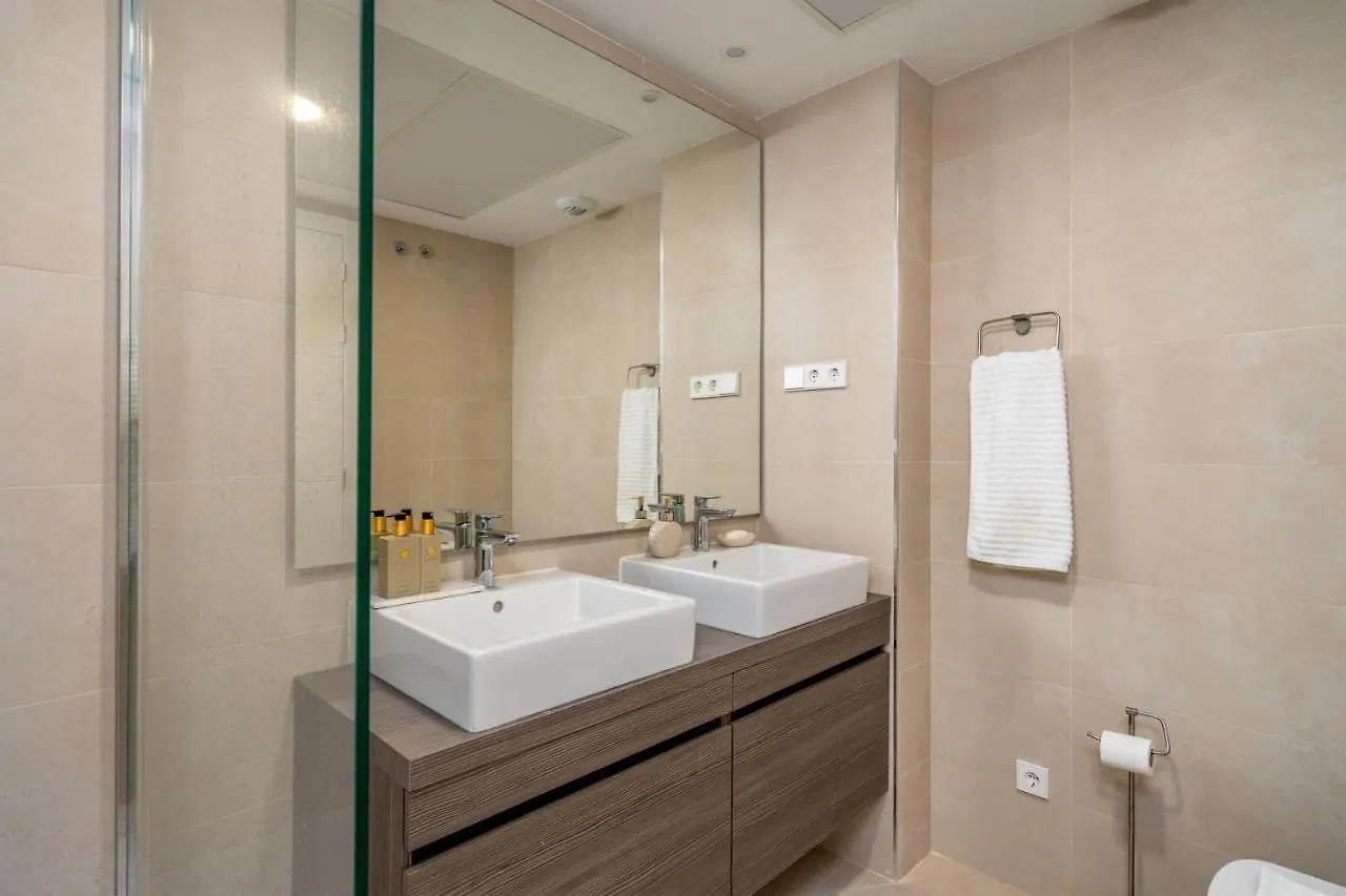 Middel Views Seaview Apartment In El Higueron By Costarentals - Ref 64 Fuengirola