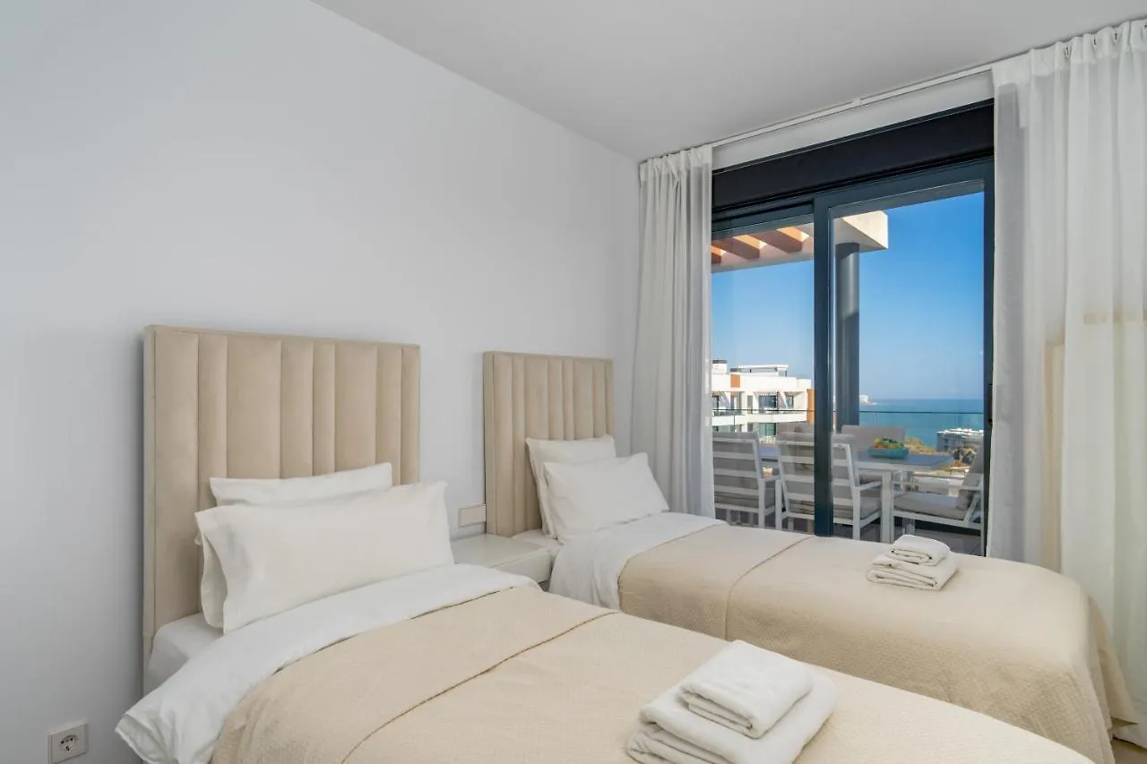 Middel Views Seaview Apartment In El Higueron By Costarentals - Ref 64 Fuengirola